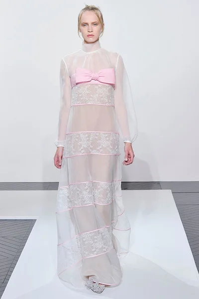 Look 29